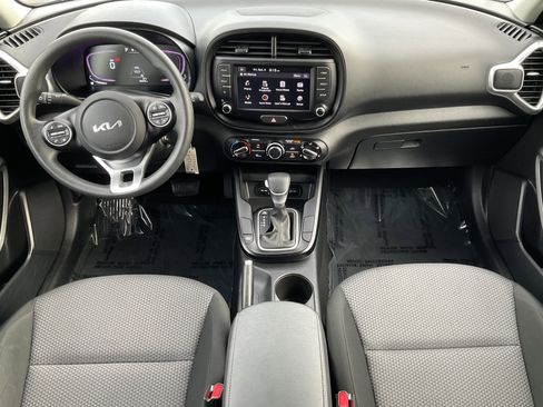 Used 2024 Kia Soul LX w/ Option Group 015 image 21