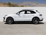 Certified 2024 Porsche Macan image 2