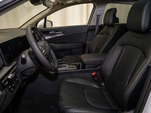 New 2026 Kia Sportage EX image 11