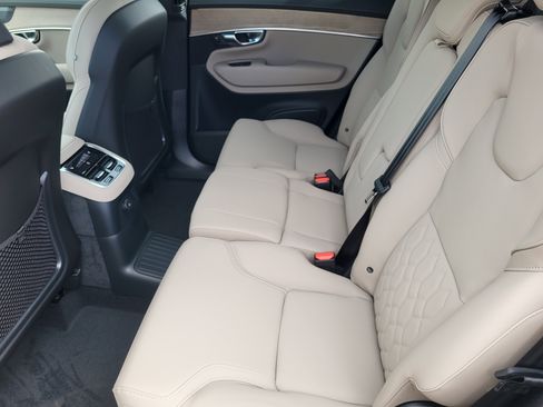 New 2026 Volvo XC90 T8 Plus w/ Protection Package Premier AWD/4WD image 18