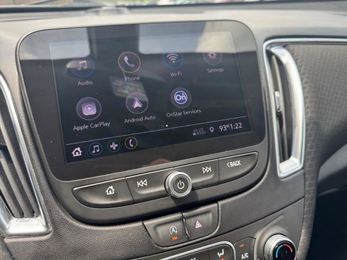 Used 2020 Chevrolet Malibu LT FWD image 16