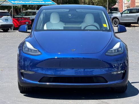 Used 2022 Tesla Model Y Performance AWD/4WD image 8