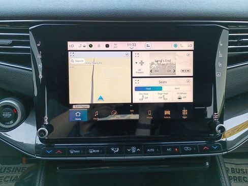 Used 2023 Jeep Wagoneer 4WD w/ Premium Group I image 14