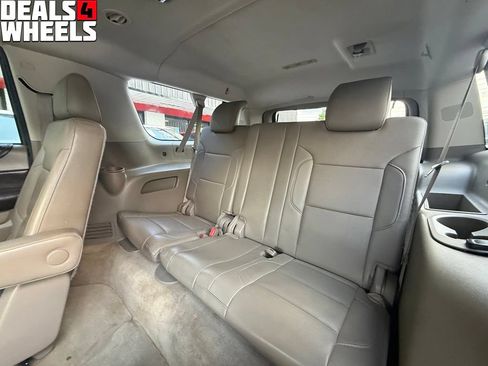 Used 2016 Chevrolet Suburban LTZ RWD image 42