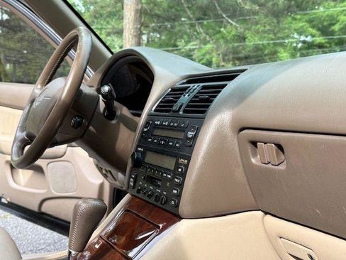 Used 1995 Lexus LS 400 RWD image 11