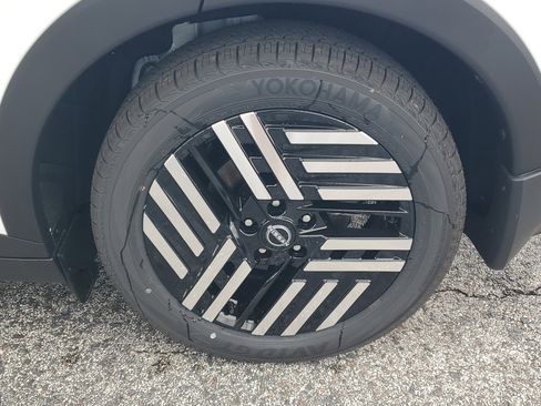 New 2026 Nissan Leaf SV+ image 7