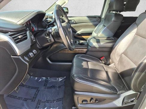 Used 2019 Chevrolet Tahoe LT w/ Luxury Package AWD/4WD image 11