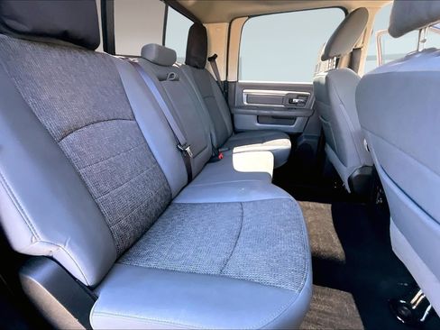 Used 2017 RAM 3500 Big Horn image 26