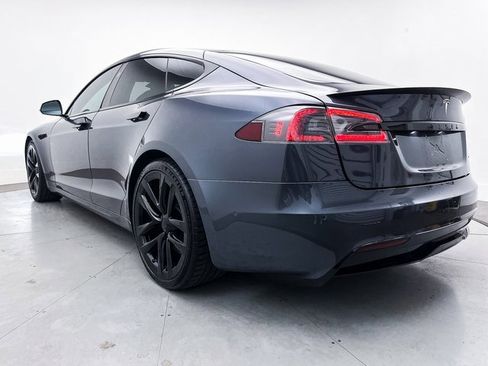 Used 2021 Tesla Model S Plaid image 12