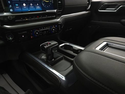 Used 2022 Chevrolet Silverado 1500 LTZ w/ LTZ Premium Package image 30