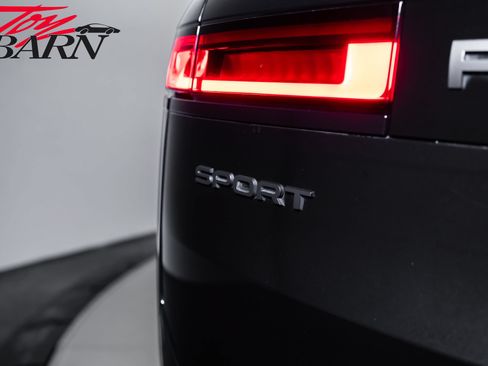 Used 2023 Land Rover Range Rover Sport SE Dynamic AWD/4WD image 13