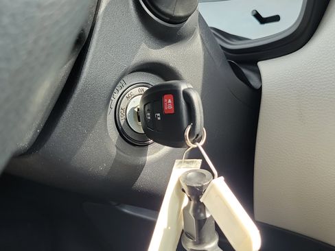 New 2026 Toyota Corolla Cross L image 25