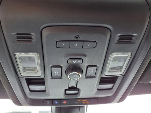 Used 2021 GMC Yukon AT4 w/ AT4 Premium Plus Package image 21