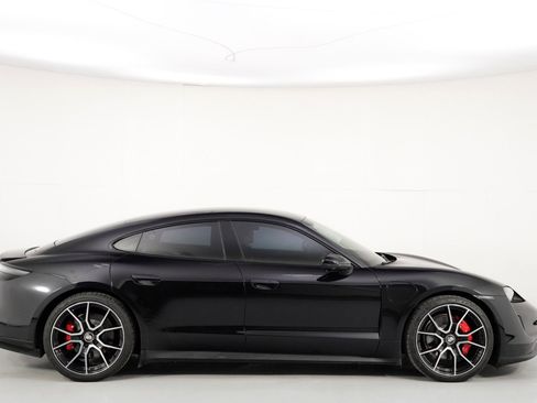 Used 2023 Porsche Taycan 4S w/ Premium Package image 56