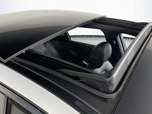 Certified 2018 Mercedes-Benz C 300 Sedan image 22