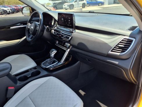 Used 2021 Kia Seltos SX w/ SX Sunroof Package AWD/4WD image 18