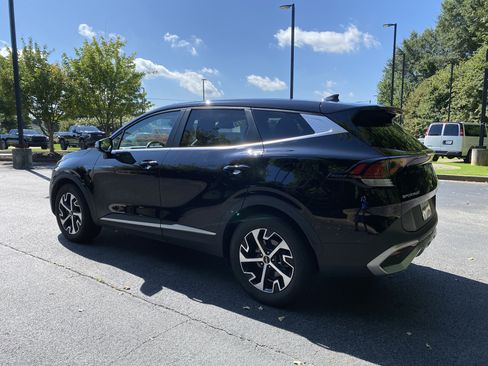 Used 2023 Kia Sportage EX FWD image 7