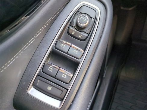 Used 2020 Subaru Outback Limited image 23