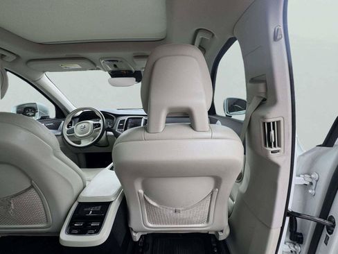 Used 2017 Volvo XC90 T6 Momentum w/ Vision Package AWD/4WD image 36