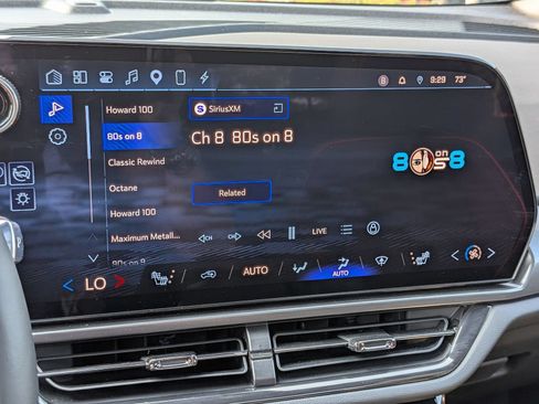 Used 2025 Chevrolet Equinox EV RS FWD image 22
