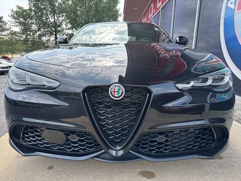 New 2025 Alfa Romeo Giulia Intensa w/ Driving Assist Package image 4