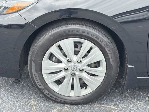 Certified 2024 Nissan Sentra S FWD image 11