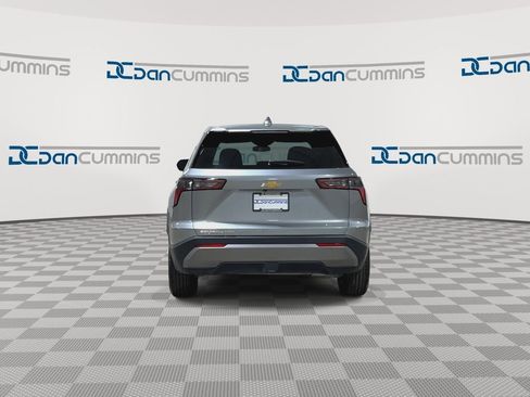 Used 2026 Chevrolet Equinox LT AWD/4WD image 7