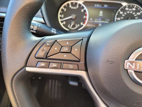 Used 2025 Nissan Altima 2.5 SV AWD/4WD image 25