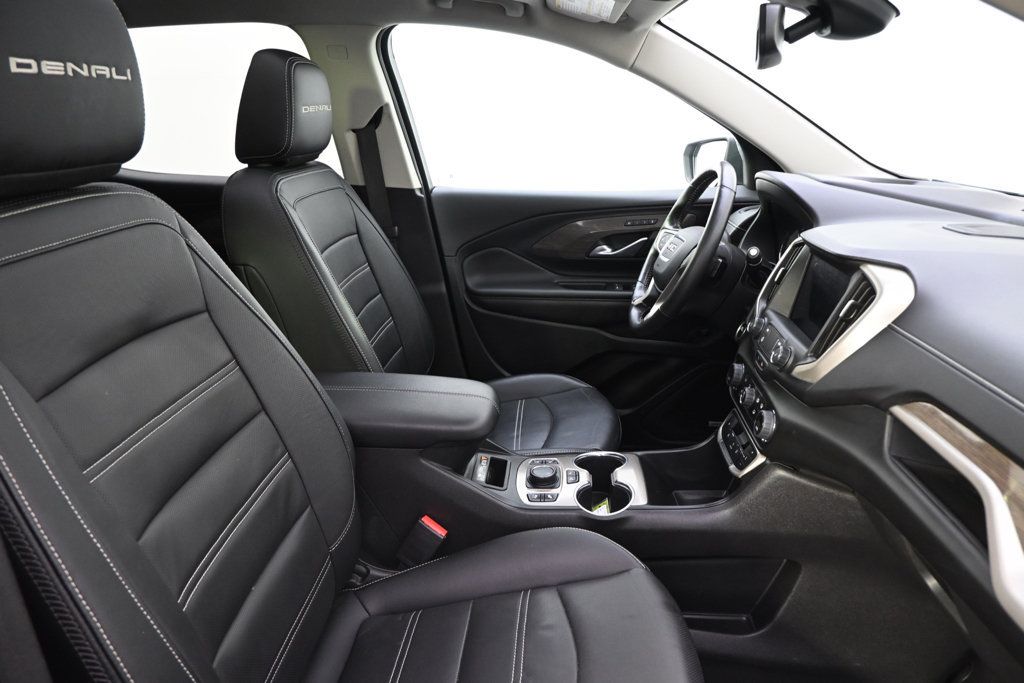 Used 2022 GMC Terrain Denali w/ Denali Premium Package AWD/4WD image 16