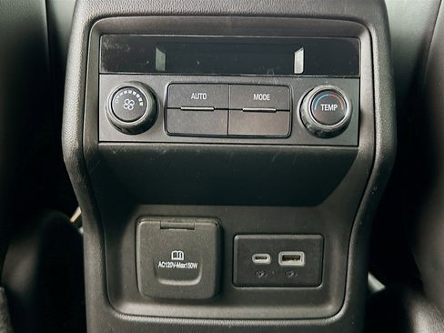 Used 2021 GMC Acadia AT4 image 28