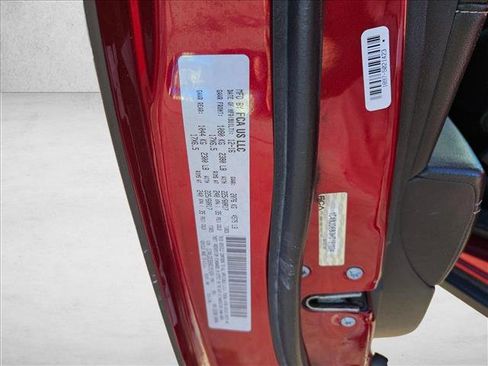 Used 2017 Jeep Compass Latitude image 22