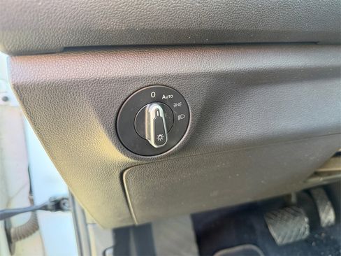 Used 2021 Volkswagen Jetta S image 19