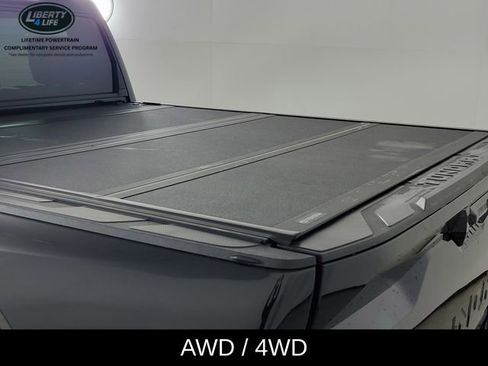 Used 2024 Toyota Tundra Limited AWD/4WD image 16