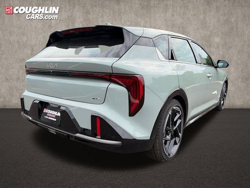 New 2026 Kia K4 GT-Line w/ GT-Line Premium Package FWD image 8