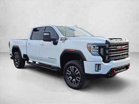 Used 2020 GMC Sierra 2500 AT4 w/ AT4 Premium Package image 3