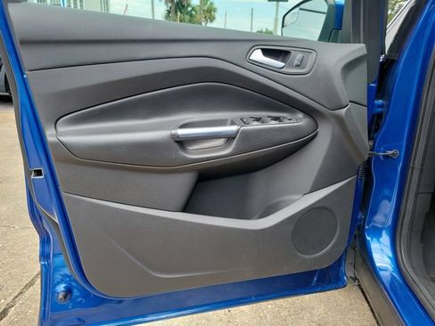 Used 2017 Ford Escape SE FWD image 8