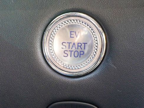 Used 2023 Genesis GV60 Advanced image 48