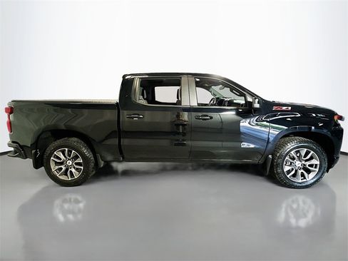 Used 2020 Chevrolet Silverado 1500 RST image 9