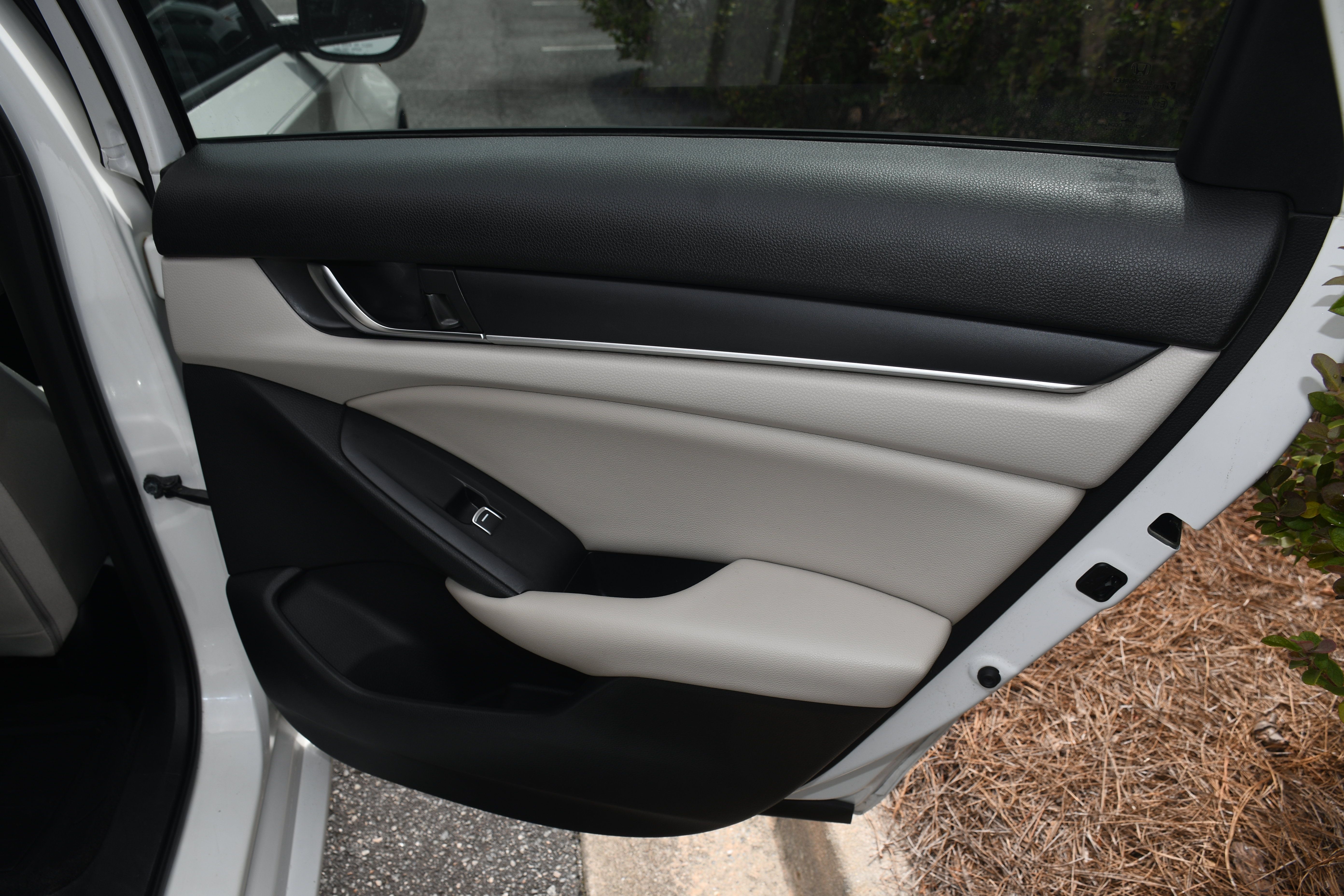 Used 2020 Honda Accord LX image 18