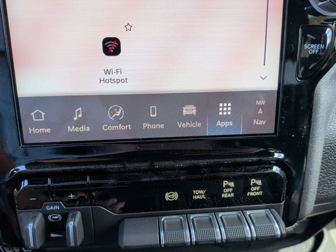 New 2026 RAM 3500 Tradesman AWD/4WD image 30