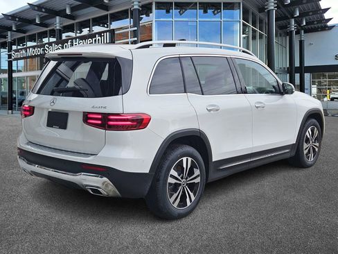 New 2026 Mercedes-Benz GLB 250 4MATIC image 5