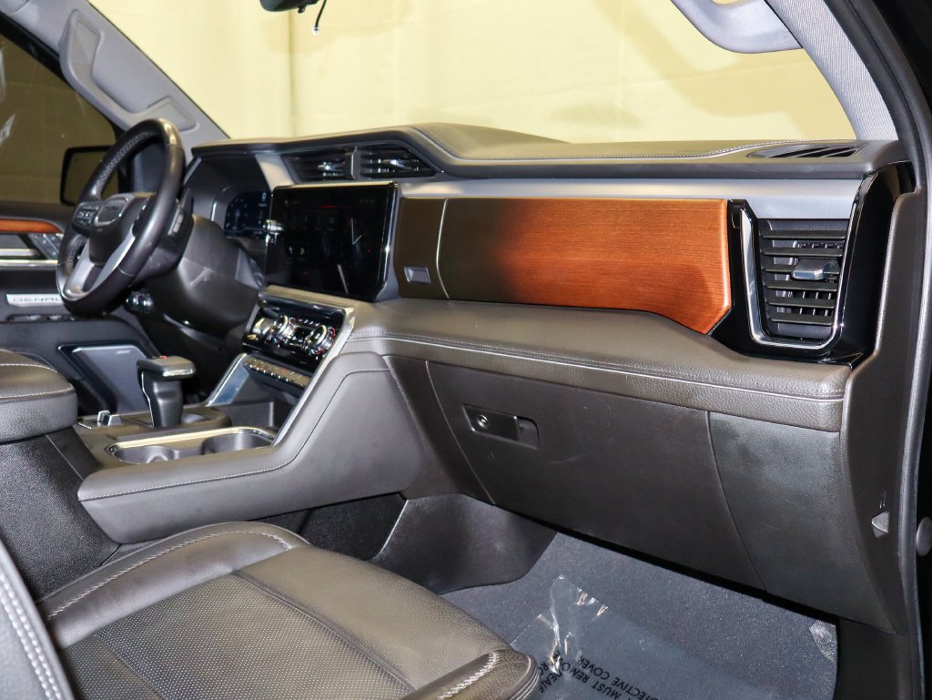 Used 2023 GMC Sierra 1500 Denali w/ Denali Reserve Package AWD/4WD image 23
