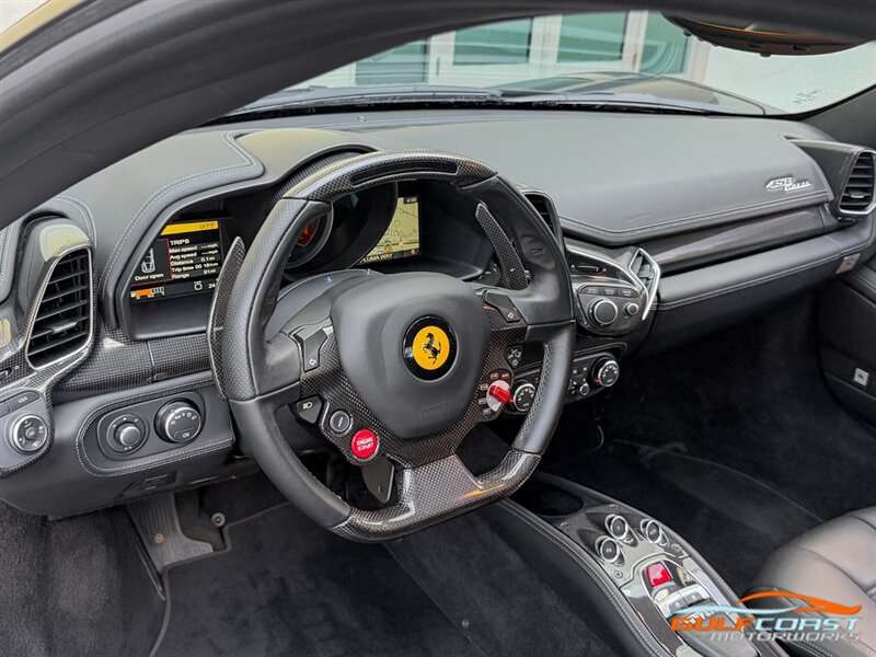 Used 2012 Ferrari 458 Italia Coupe RWD image 27