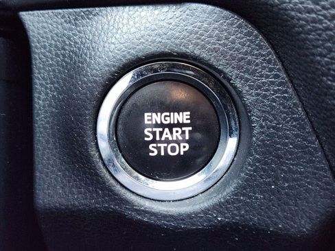 Used 2023 Toyota RAV4 XLE Premium image 24