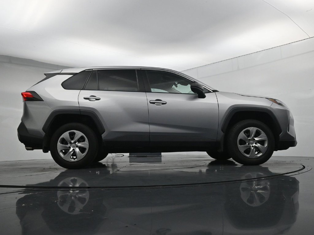 Used 2023 Toyota RAV4 LE FWD image 38