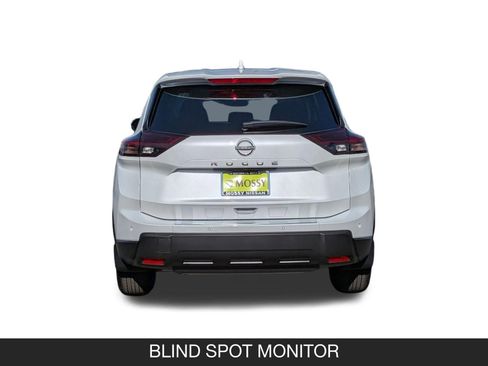 New 2026 Nissan Rogue SV image 9