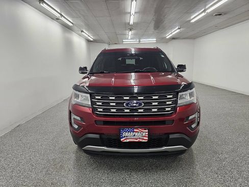 Used 2016 Ford Explorer XLT AWD/4WD image 2