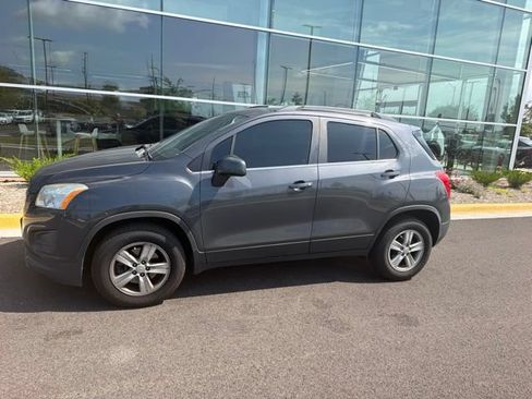 Used 2016 Chevrolet Trax LT AWD/4WD image 21