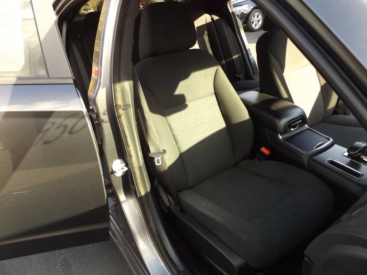 Used 2014 Dodge Charger SE AWD/4WD image 22