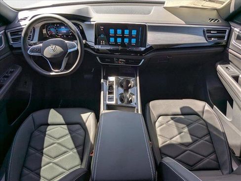 New 2025 Volkswagen Atlas Cross Sport SE image 15